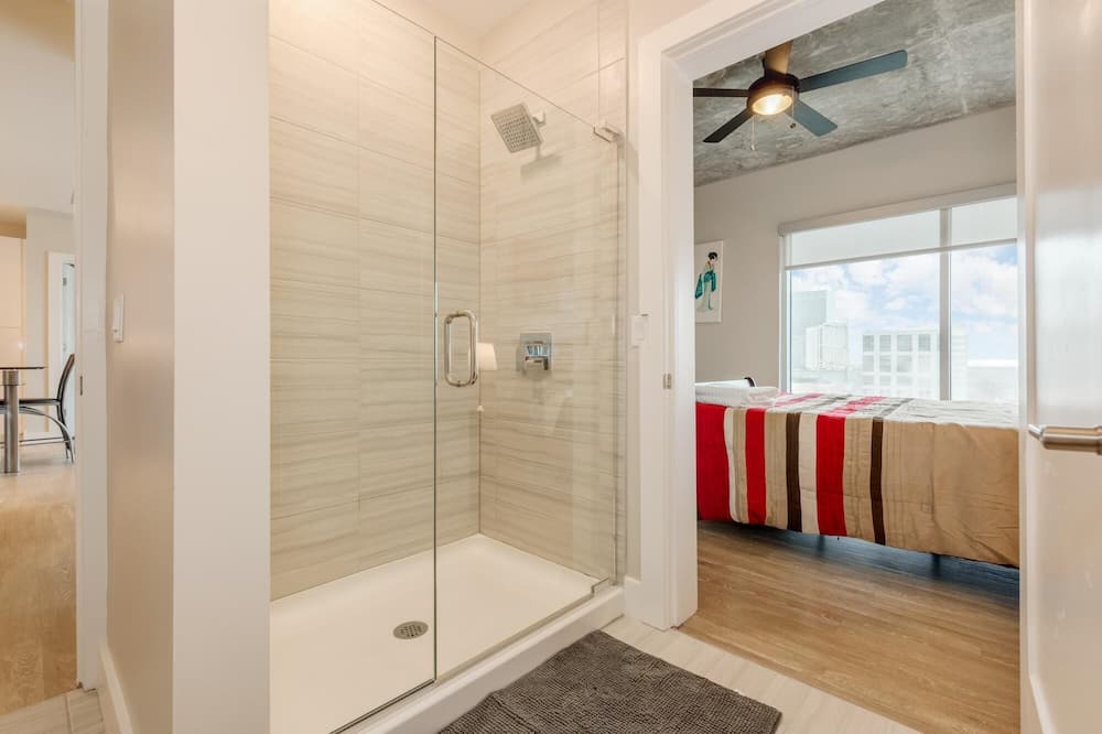 Photo of Bathroom in Second Ward