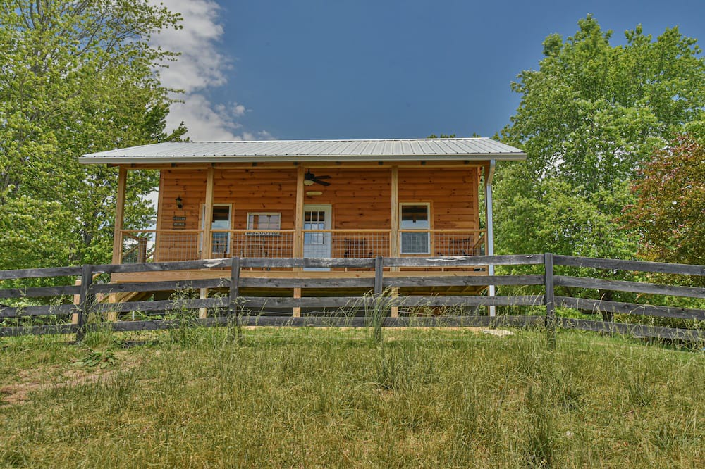 Photo of Outdoor in Hendersonville