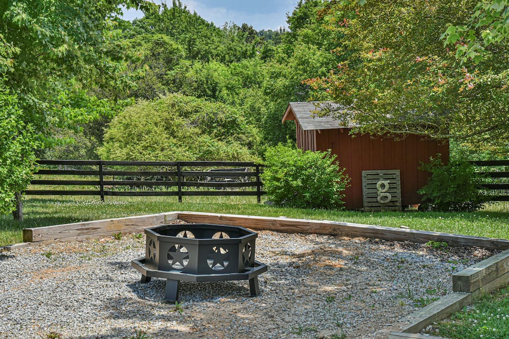 Photo of Outdoor in Hendersonville