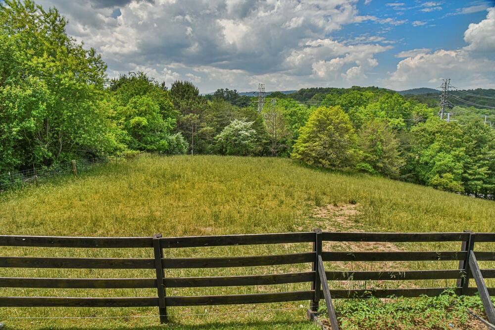 Photo of Outdoor in Hendersonville