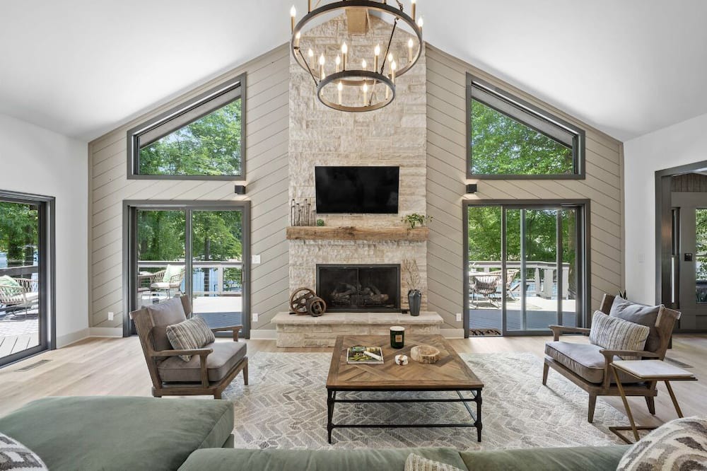 Photo of Livingroom in Westport