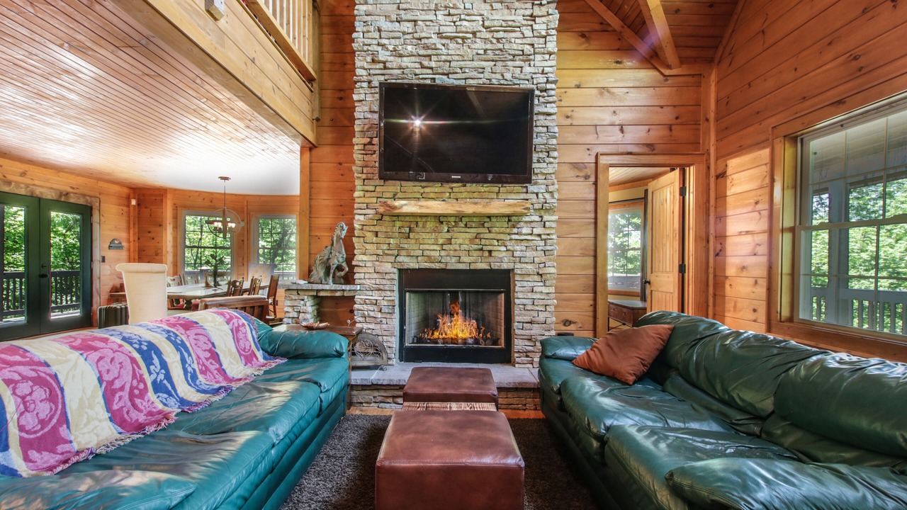 Photo of Livingroom in Maggie Valley