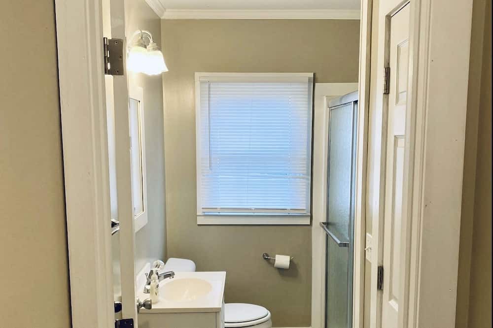 Photo of Bathroom in Graham