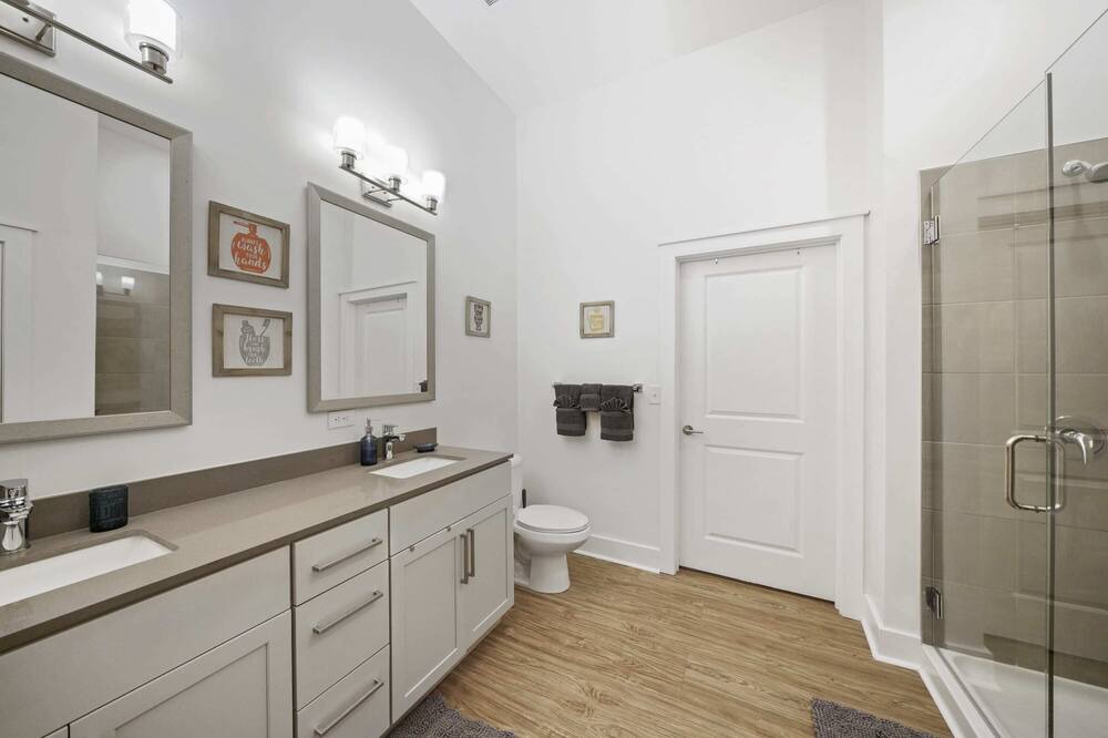Photo of Bathroom in Second Ward