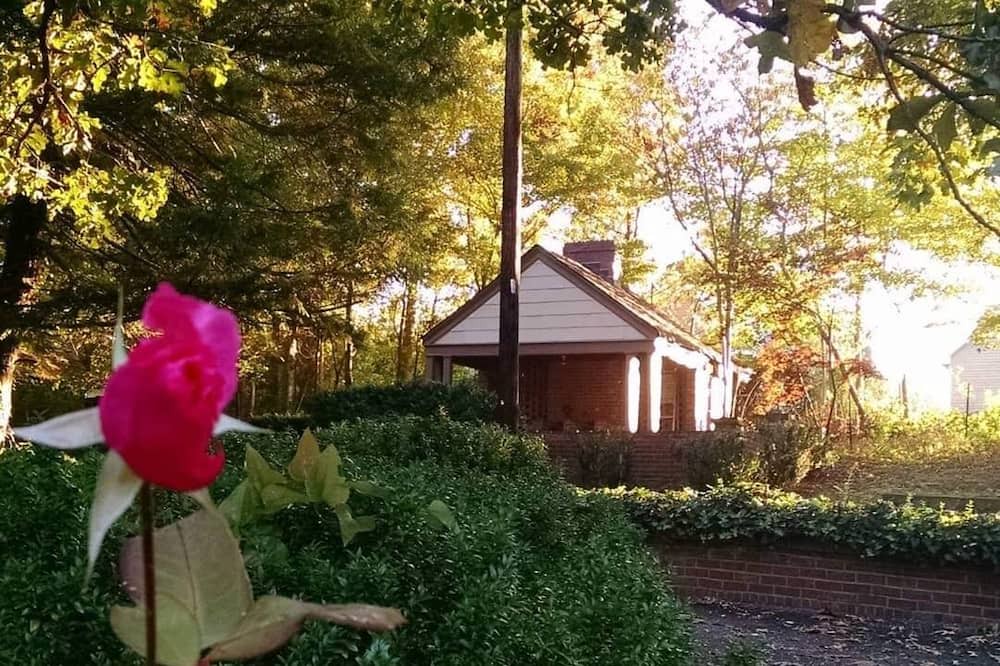 Photo of Outdoor in Lincolnton