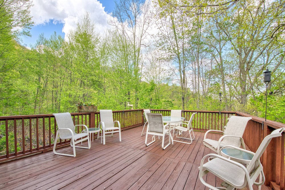 Photo of Patio Balcony in Maggie Valley