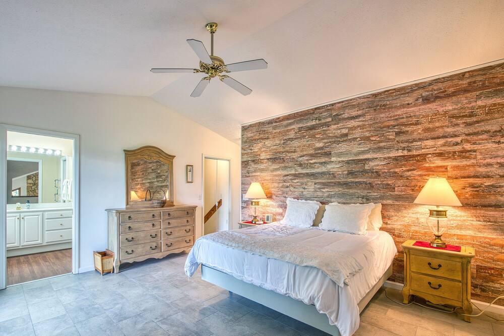 Photo of Bedroom in Maggie Valley