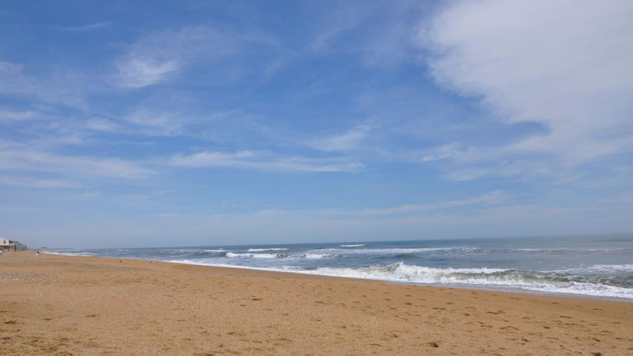 Photo of Others in Sea Scape