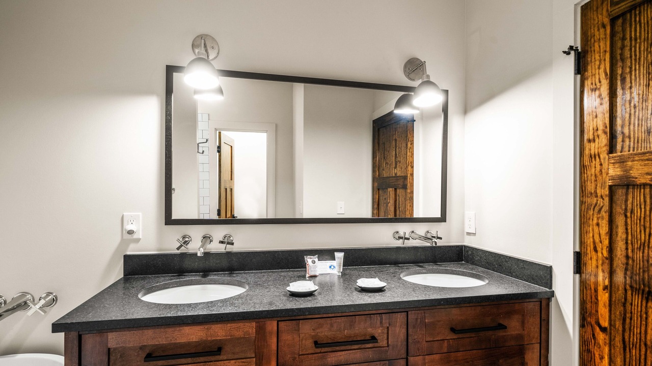 Photo of Bathroom in Blowing Rock