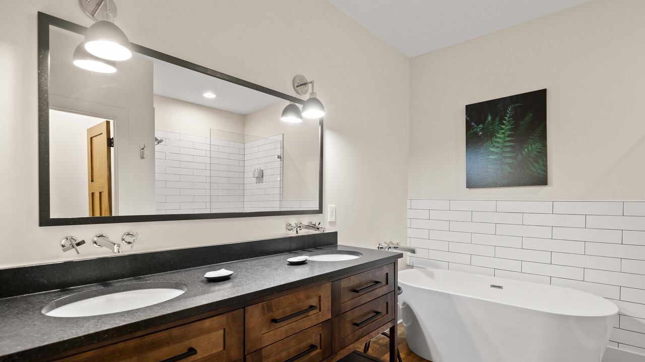 Photo of Bathroom in Blowing Rock