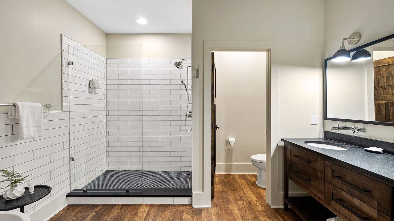Photo of Bathroom in Blowing Rock