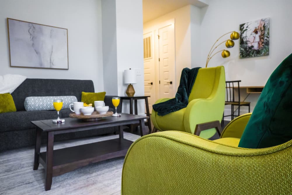 Photo of Livingroom in Villa Heights