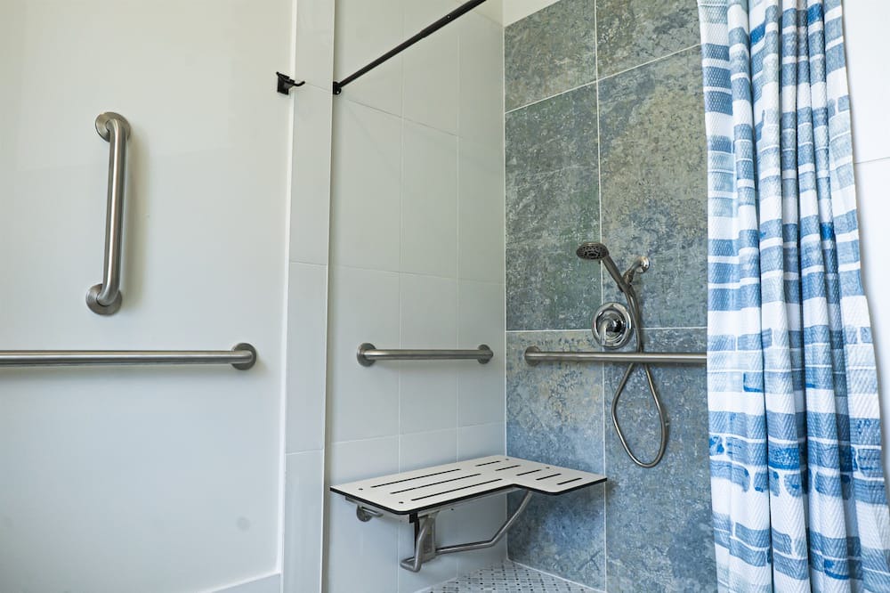 Photo of Bathroom in Villa Heights