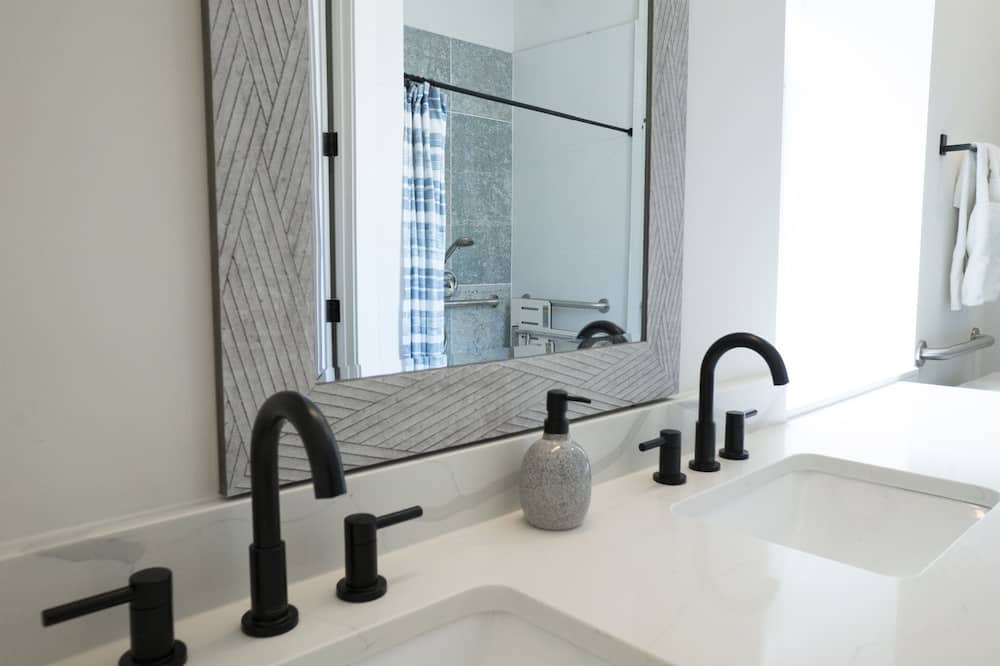 Photo of Bathroom in Villa Heights