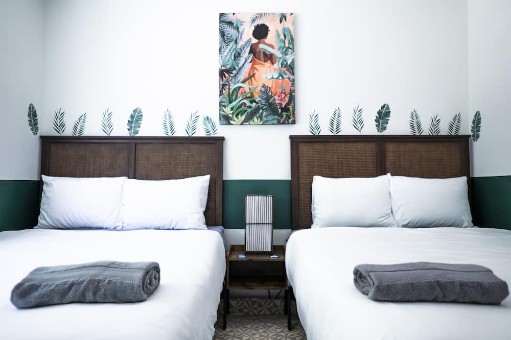 Photo of Bedroom in Villa Heights