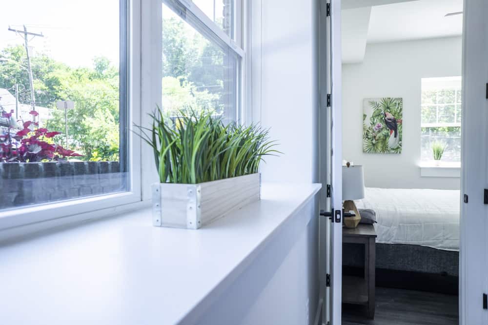 Photo of Bedroom in Villa Heights