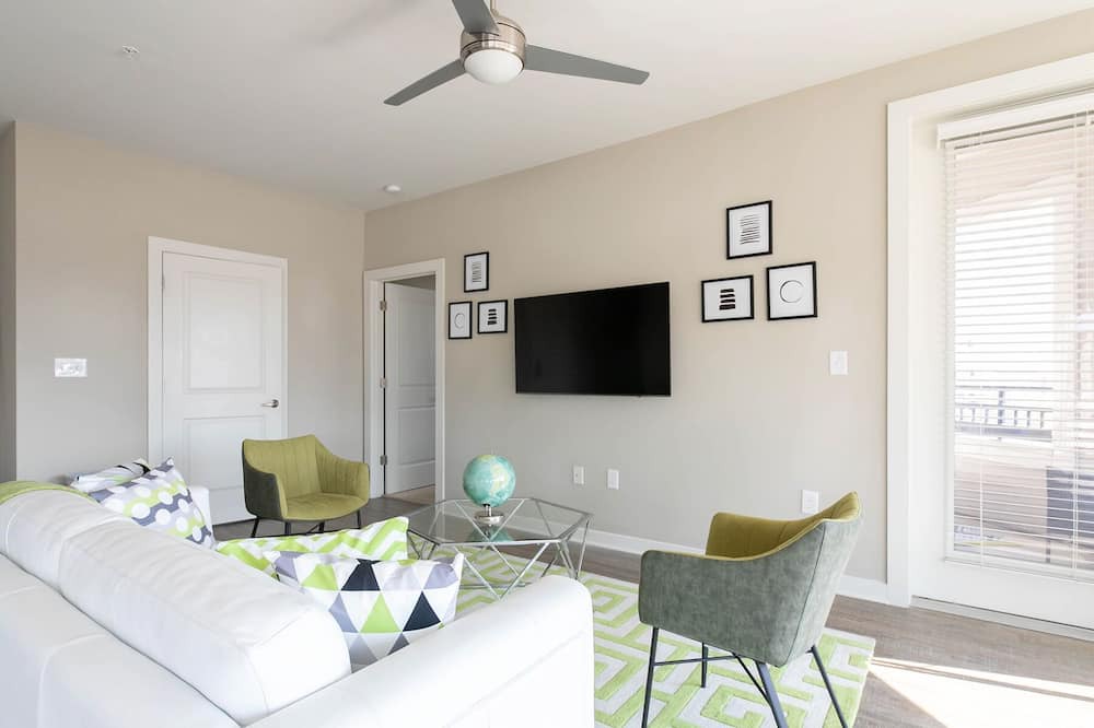 Photo of Livingroom in Downtown