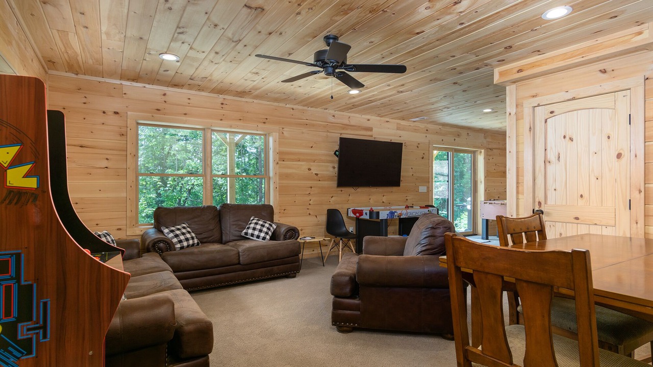 Photo of Livingroom in Morganton