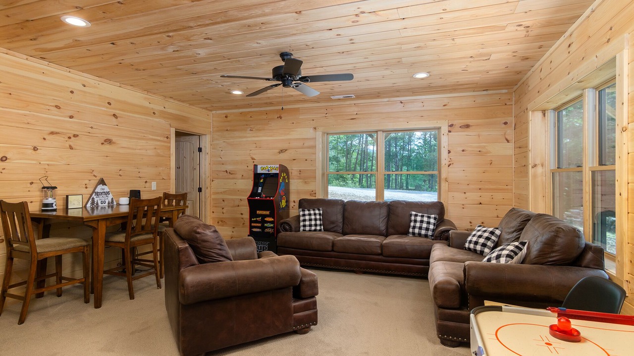 Photo of Livingroom in Morganton