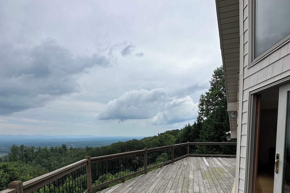 Photo of Outdoor in Arlington