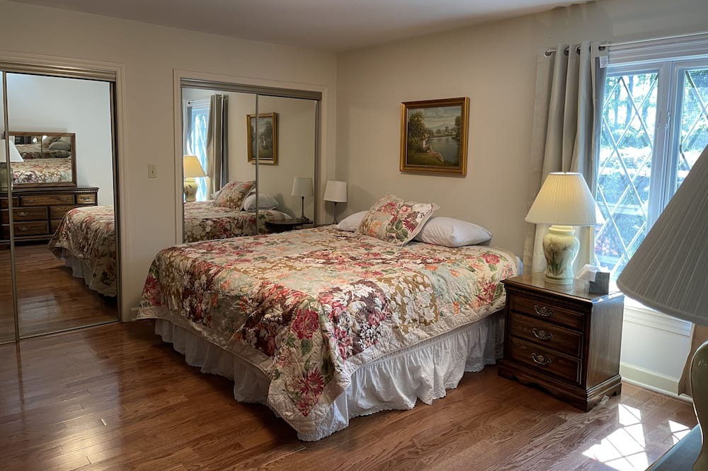 Photo of Bedroom in Arlington