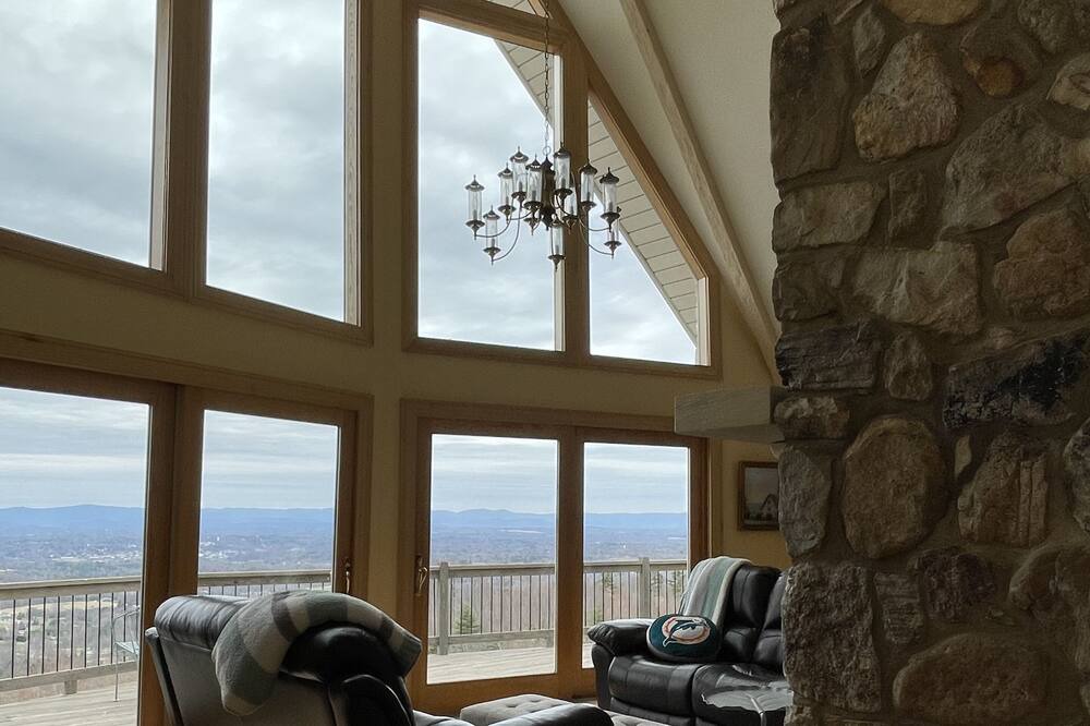 Photo of Livingroom in Arlington