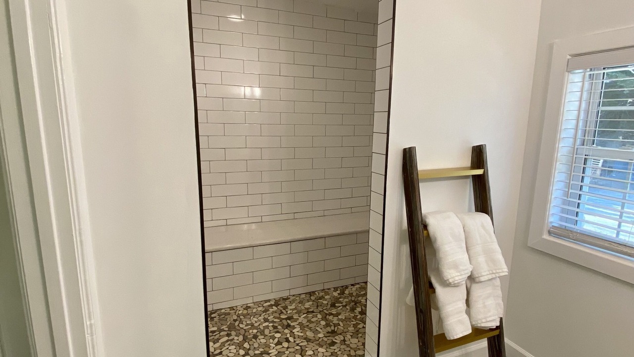 Photo of Bathroom in Avery Creek