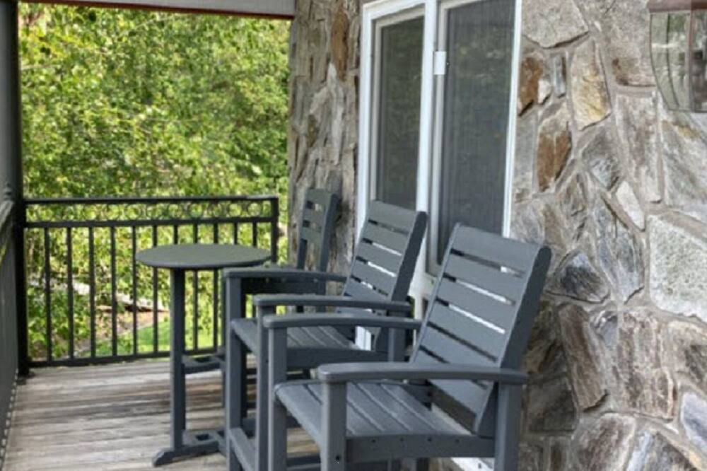 Photo of Outdoor in New London