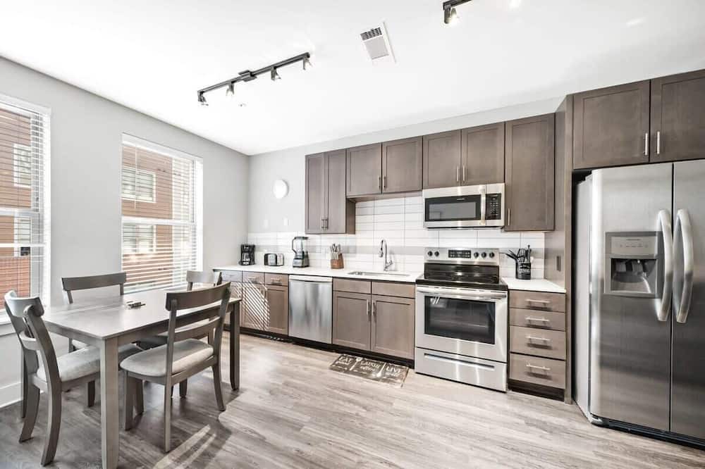 Photo of Kitchen in Villa Heights