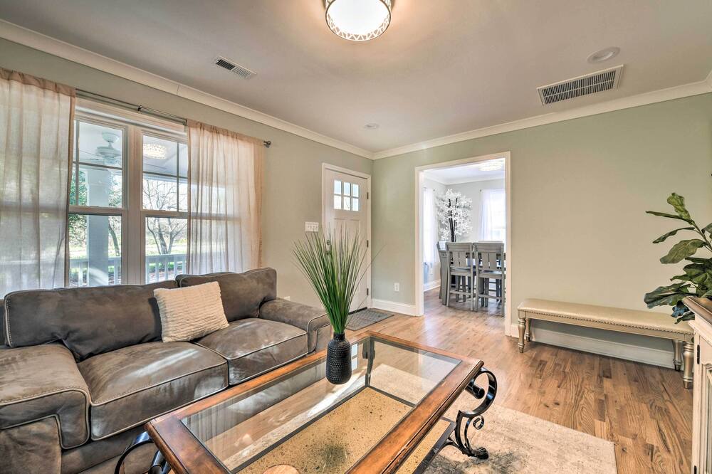 Photo of Livingroom in Wilmore
