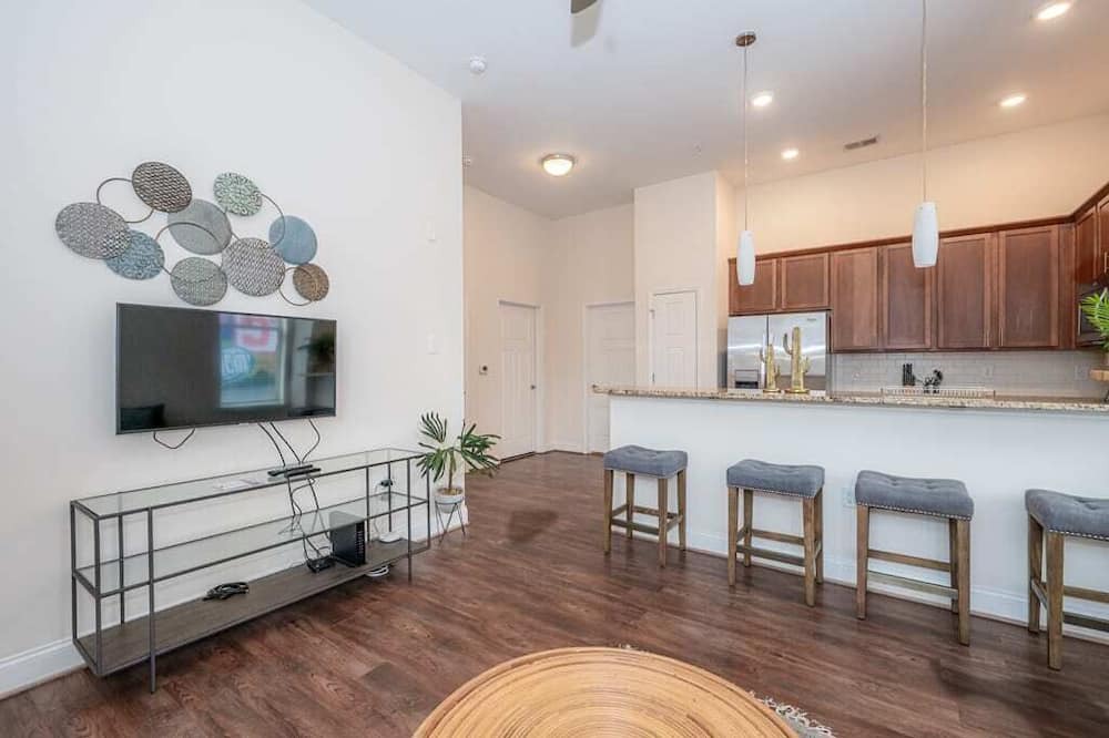 Photo of Bedroom in Plaza Midwood