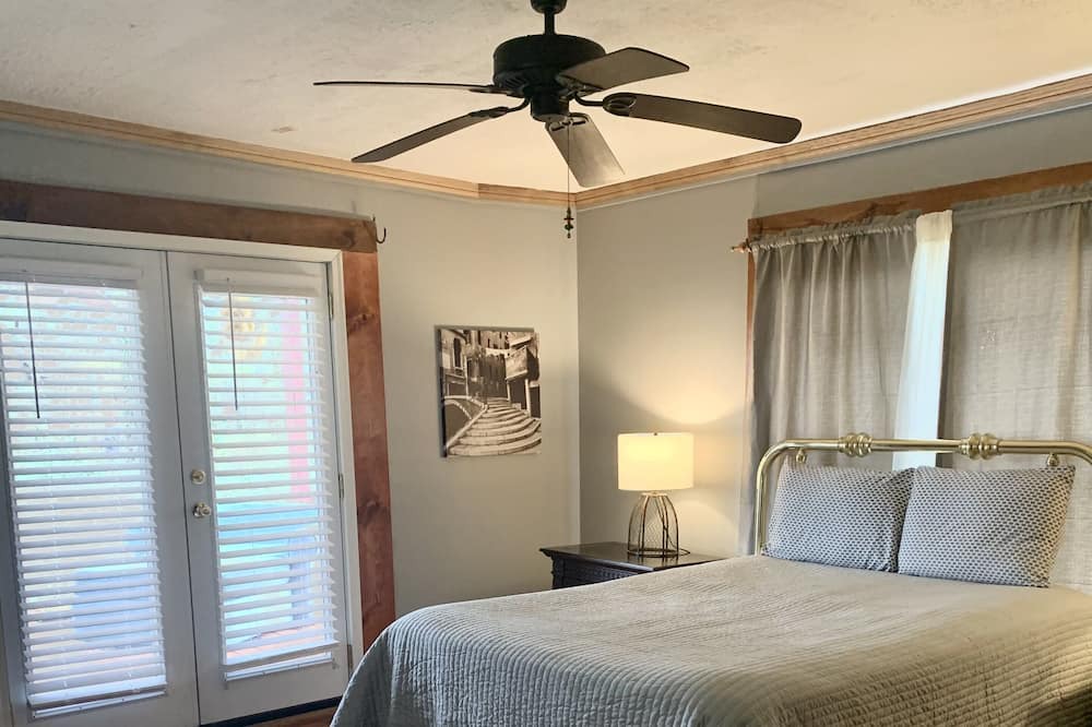 Photo of Bedroom in Valdese