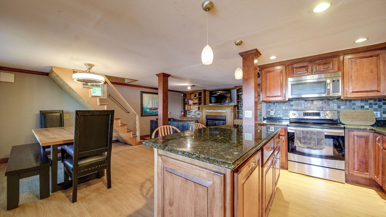 Photo of Kitchen in Southmont