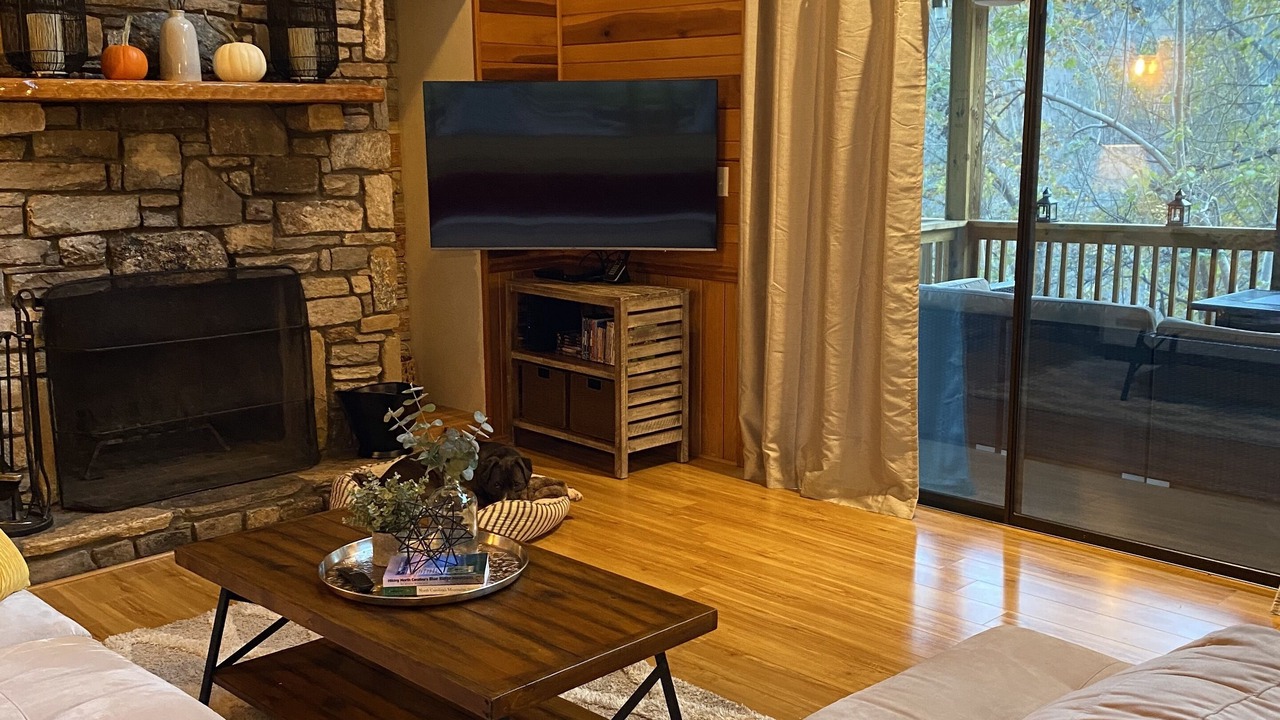 Photo of Livingroom in Chimney Rock