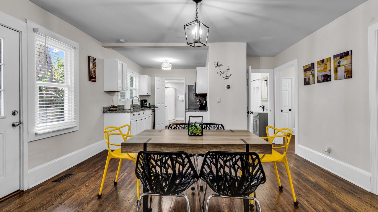 Photo of Bedroom in Villa Heights