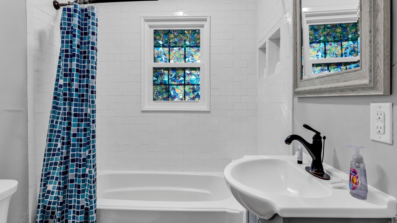 Photo of Bathroom in Villa Heights