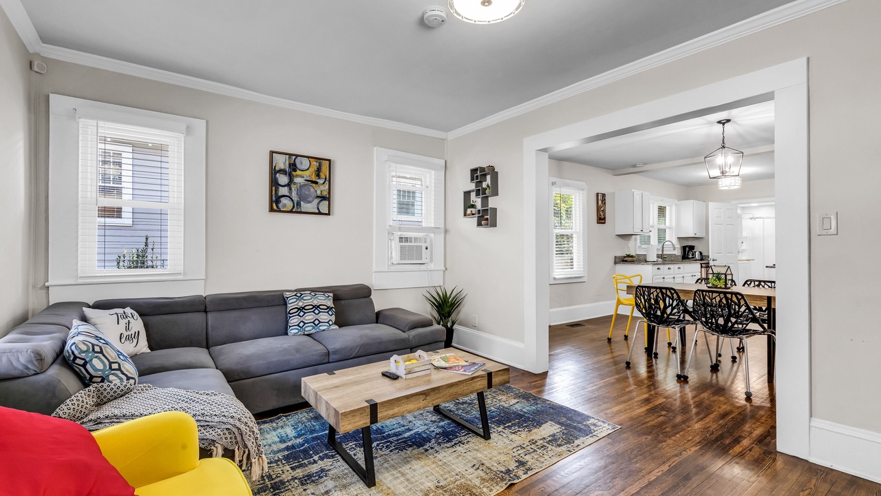 Photo of Bedroom in Villa Heights