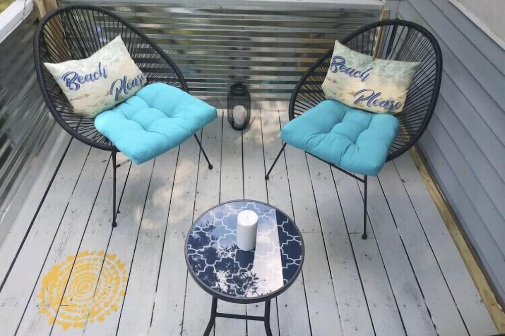 Photo of Patio Balcony in East Forest