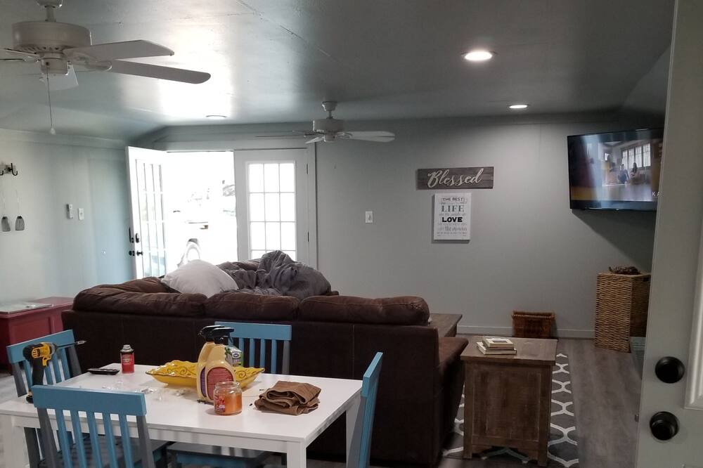 Photo of Livingroom in Brices Creek