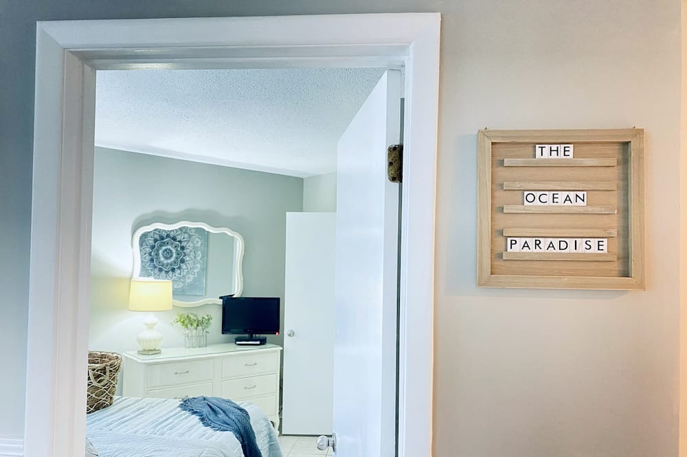 Photo of Bedroom in McCutcheon Field