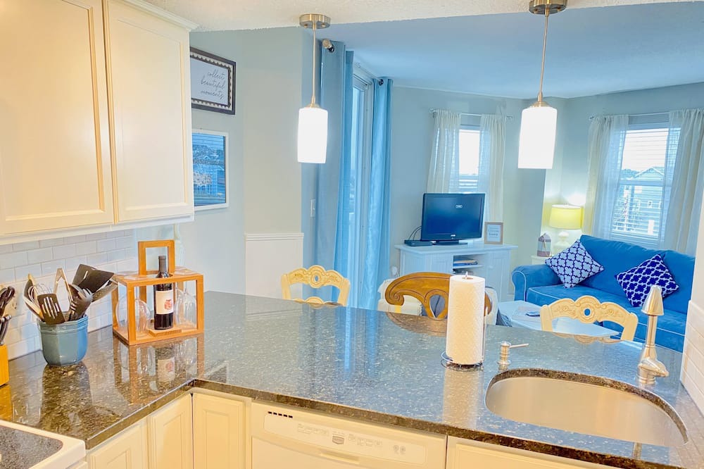 Photo of Kitchen in McCutcheon Field