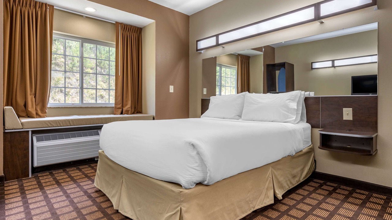 Photo of Bedroom in Sylva