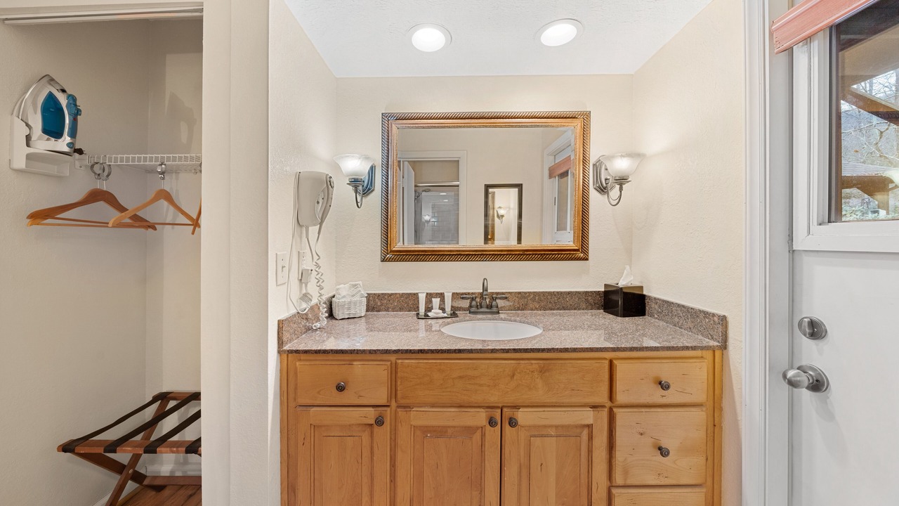 Photo of Bathroom in Maggie Valley