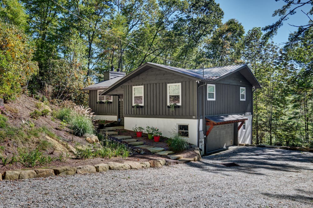 Photo of Outdoor in Highlands Hills