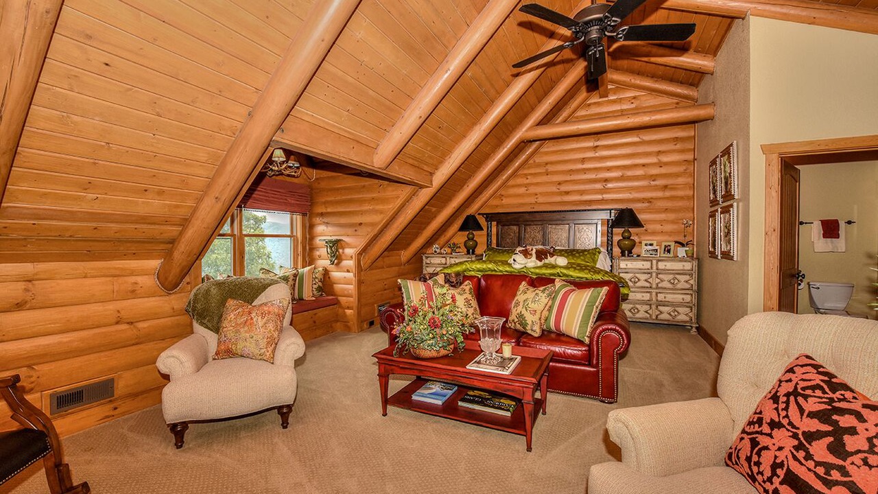 Photo of Livingroom in Maggie Valley