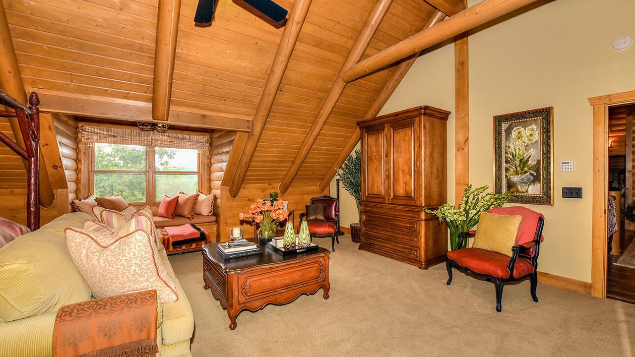 Photo of Livingroom in Maggie Valley