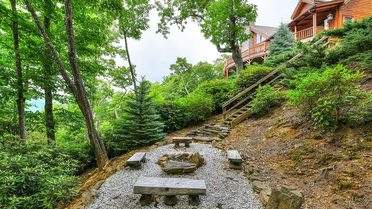 Photo of Outdoor in Maggie Valley
