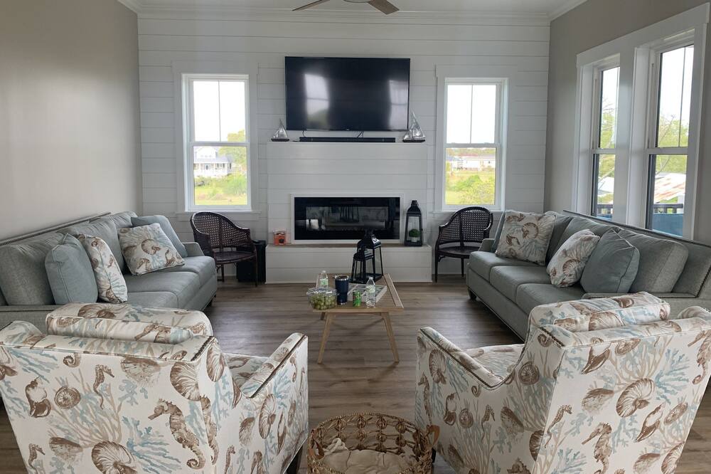 Photo of Livingroom in Harkers Island