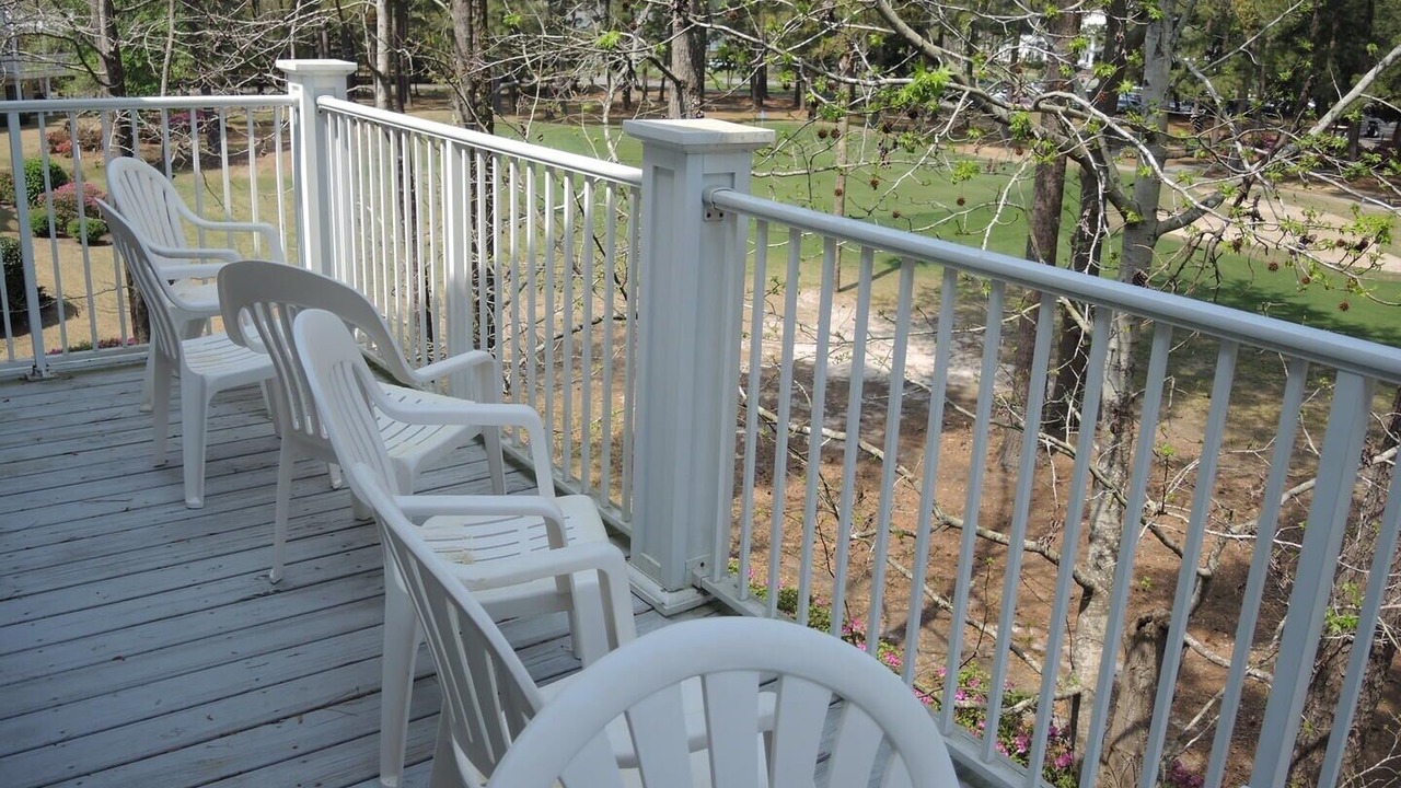 Photo of Patio Balcony in Calabash