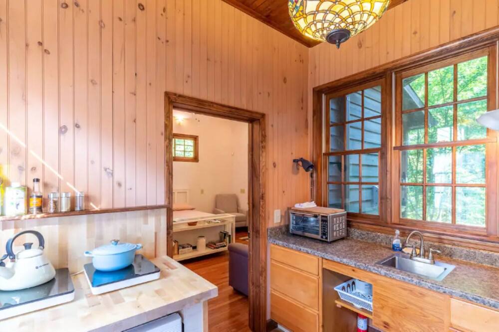 Photo of Kitchen in Almond